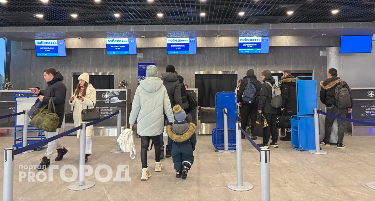 Снежный циклон, накрывший Москву, привел к четырехчасовой задержке и отмене чебоксарских рейсов