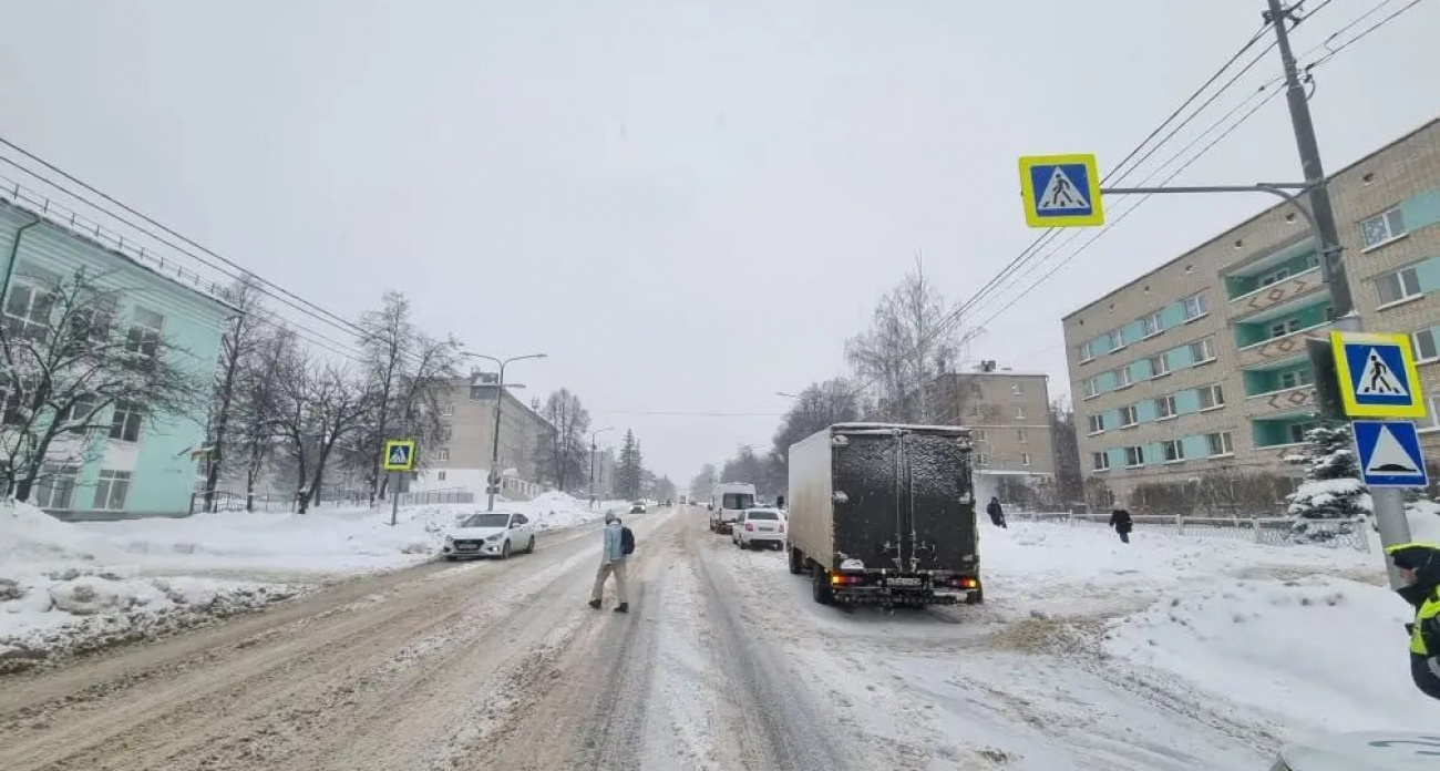 В Чебоксарах Hyundai сбил студентку медицинского колледжа