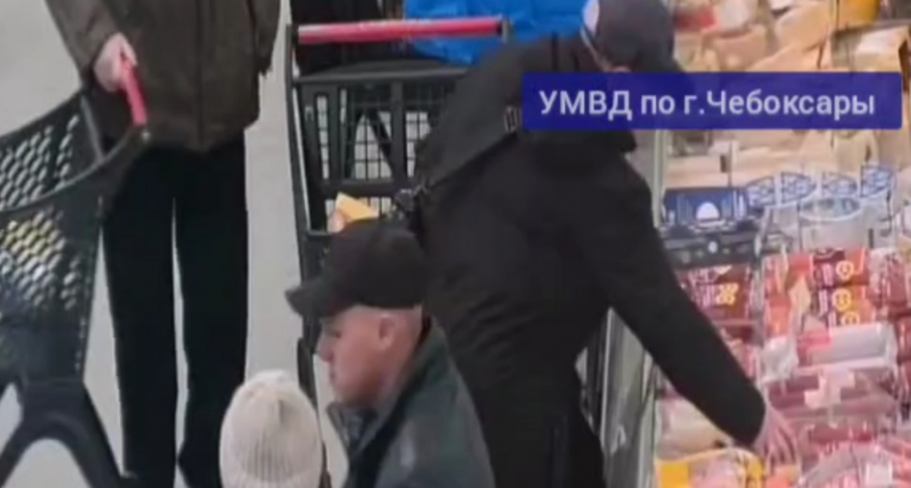 На решившего бесплатно полакомиться колбасами и мясом чебоксарца завели уголовное дело