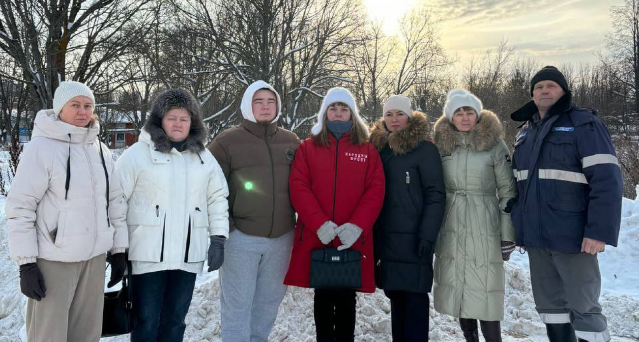 Жители аварийных домов Красноармейского фактически остались на улице: старое жилье уже снесли, а новое еще не дали