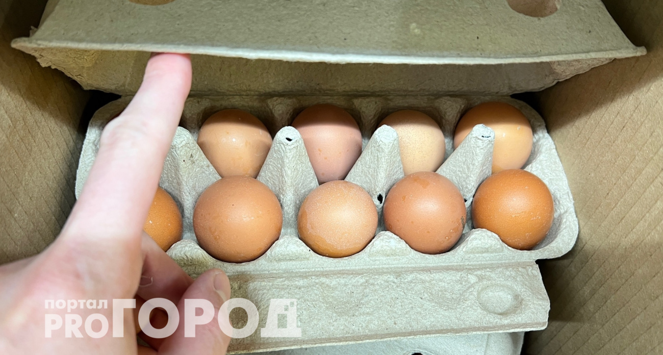 Не по категории или цвету: хитрые продавцы знают как выбрать – вот какие яйца покупают знающие люди