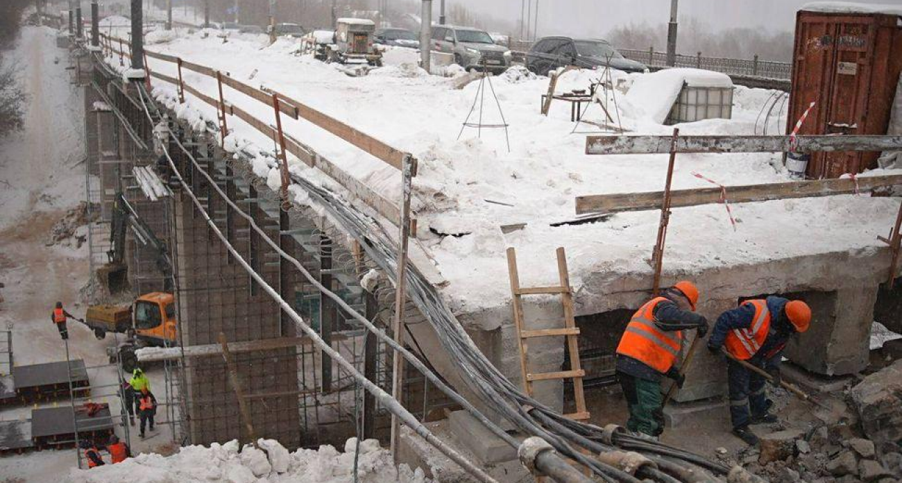 60-летний Калининский мост в Чебоксарах получил «железобетонную рубашку»: завершена треть капремонта