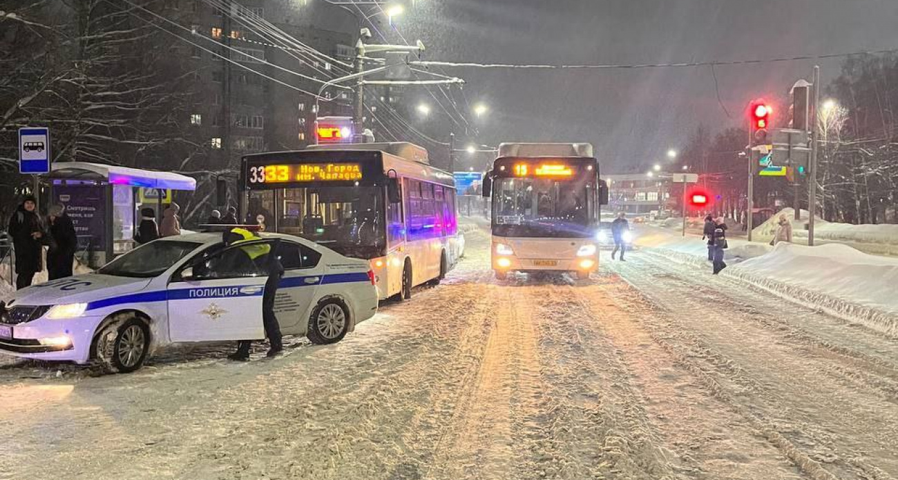 Автобус сбил трех несовершеннолетних девочек на проспекте Мира в Чебоксарах