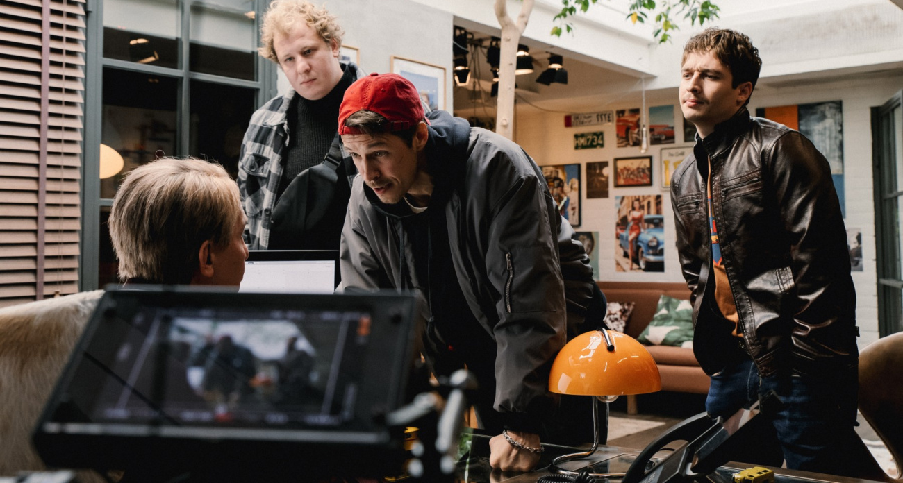 Снежинки ртом ловили: Wink поможет пережить последний месяц зимы