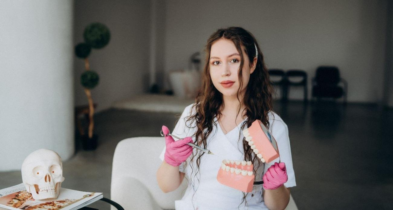 Молодой стоматолог из Новочебоксарска получила стипендию главы Чувашии за творческую активность