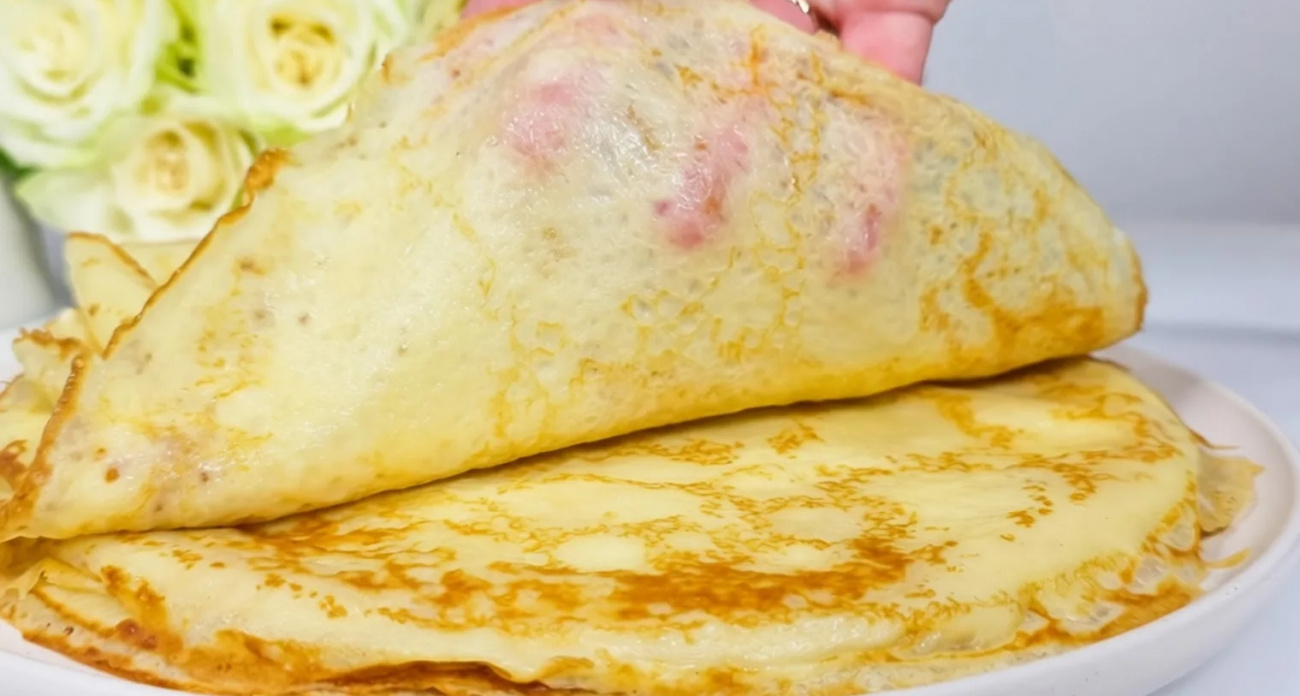 На Масленицу больше не пеку обычные блины: один ингредиент, и они получаются шелковыми – не рвутся и тают во рту