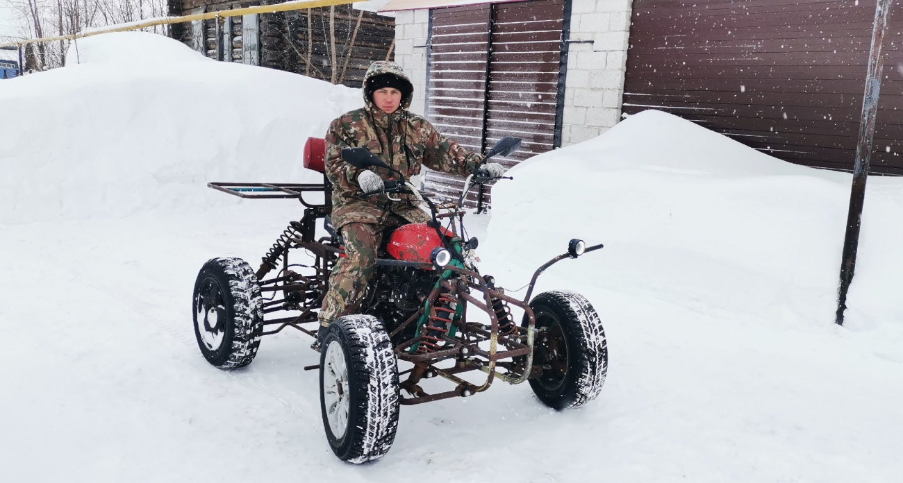 Молодой изобретатель из Чувашии своими руками собирает вездеходы с нуля: от гусеничной машины до квадроцикла