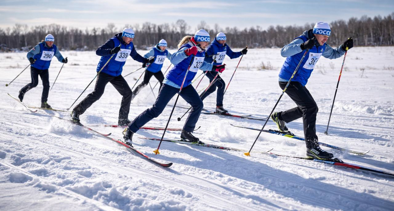 Чебоксарские спортсмены разогнали трафик на «Лыжне России – 2026»