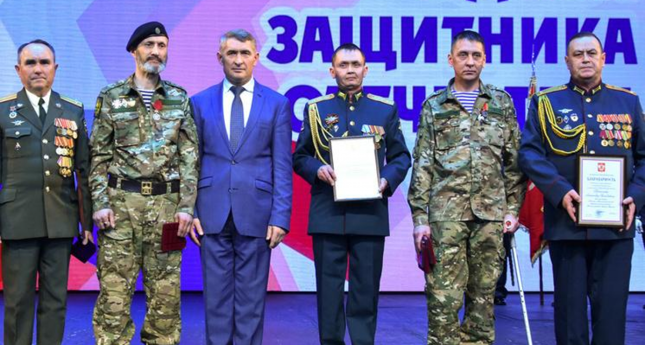 «За каждым — подвиг»: Глава Чувашии вручил госнаграды бойцам и сделал важное заявление о тыле