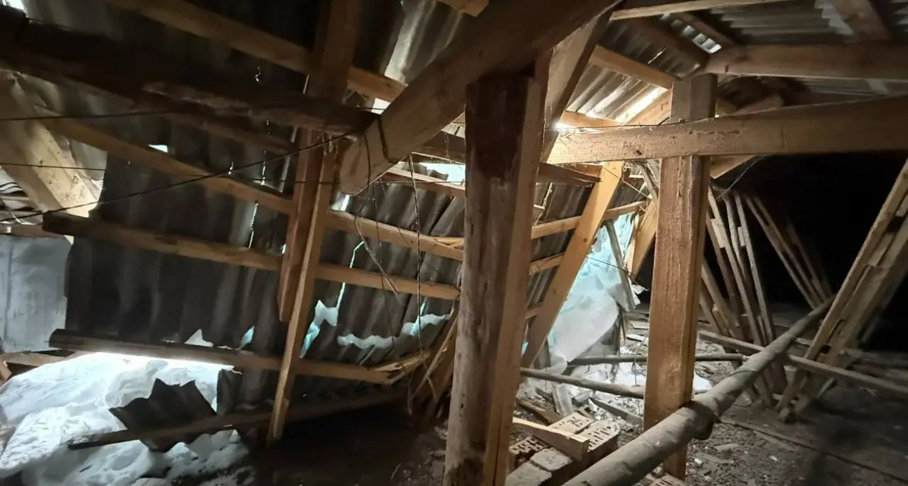 В Сосновке обрушилась крыша многоквартирного дома