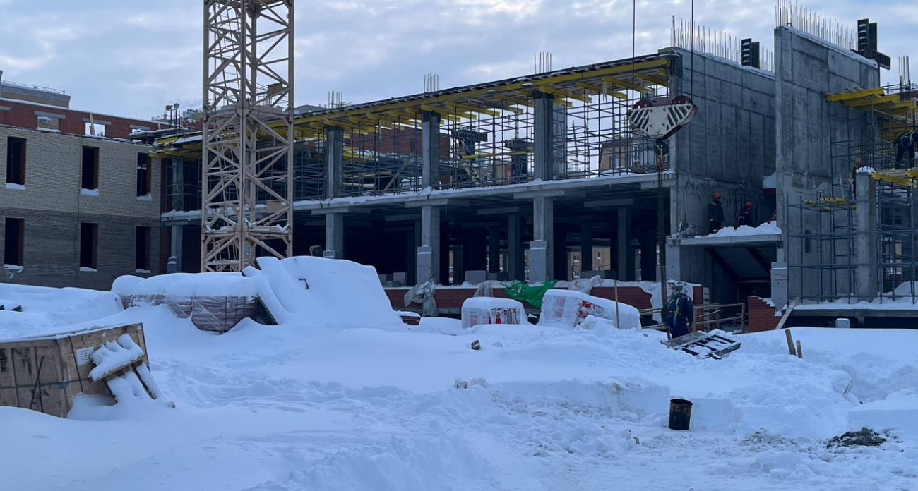На место будущей школы в Новом городе приехали с прокурорской проверкой