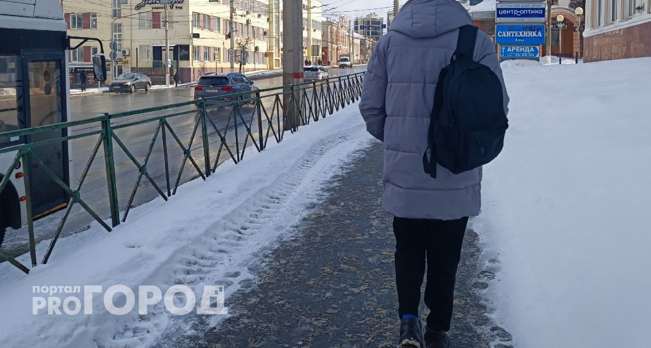 Студент из Чебоксар потерял 100 тысяч после звонка "секретаря из колледжа"