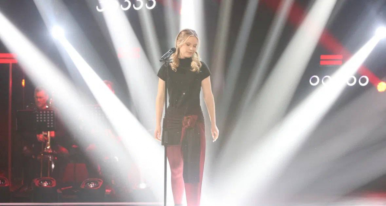 К вокалистке из Чувашии в шоу "Голос" повернулись сразу три наставника