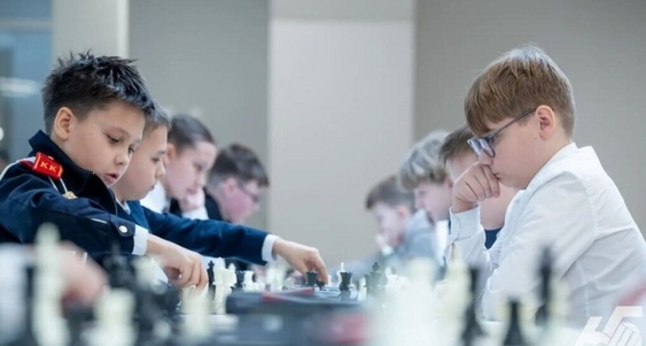 Команда начальной школы № 2 разгромила старшеклассников в «Белой ладье»