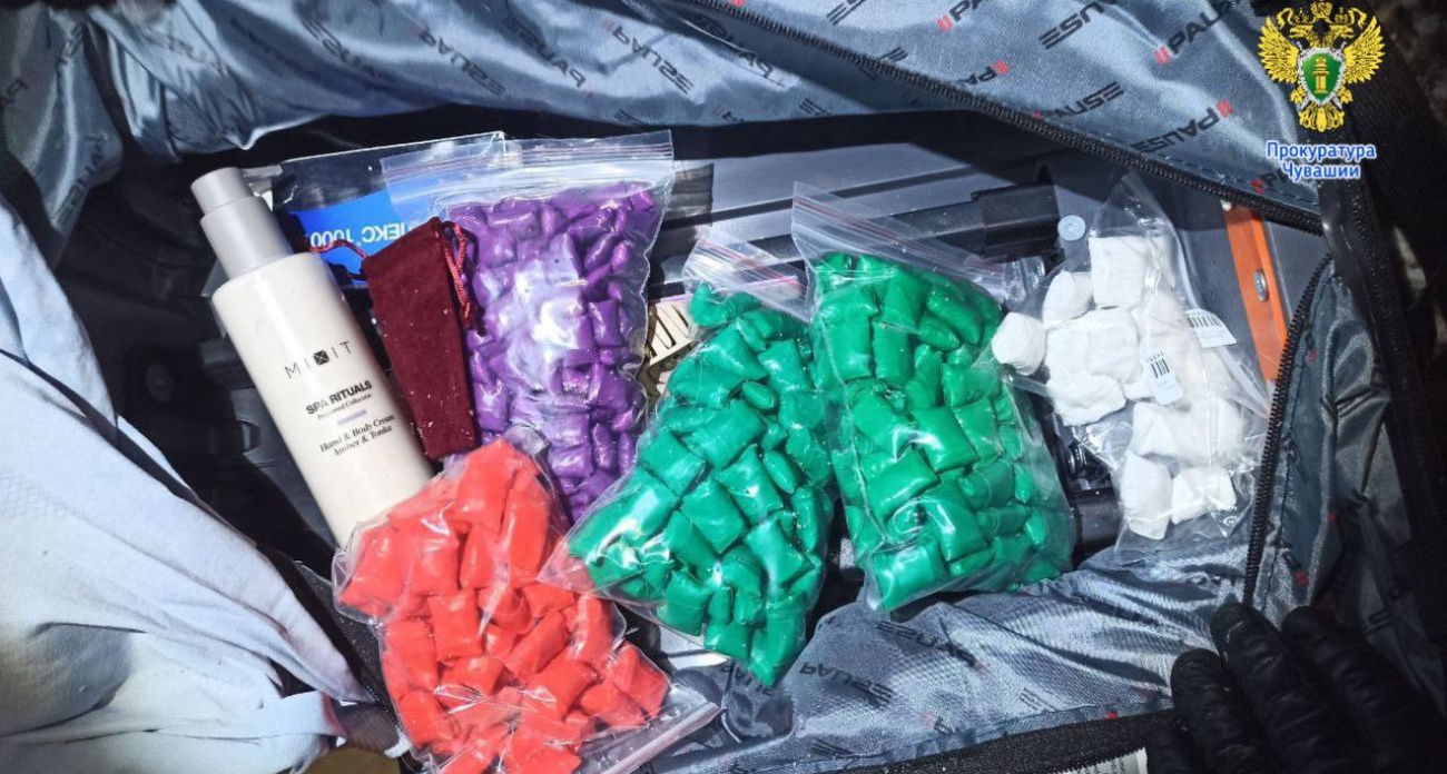 В Чувашию судят женщину, задержанную с 60 килограммами наркотиков