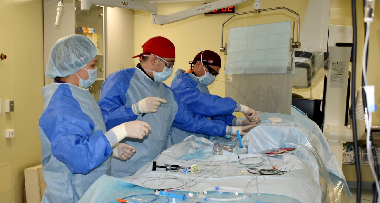 Чувашские медики впервые применили новую технологию и раздробили кальций в сосудах сердца