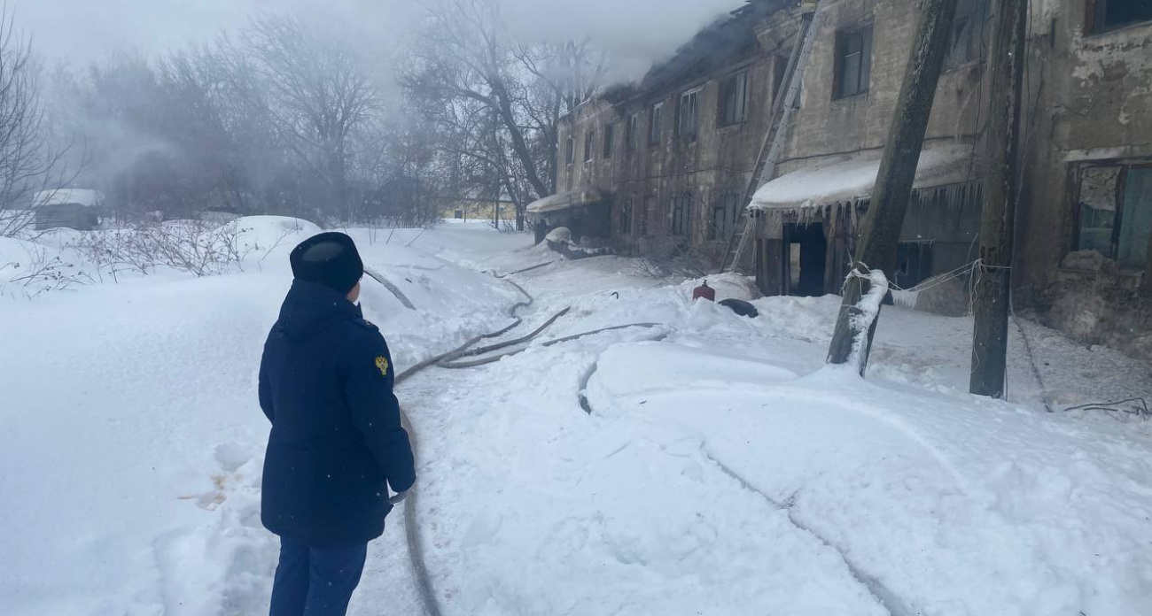В Козловском районе всю ночь тушили многоквартирный дом