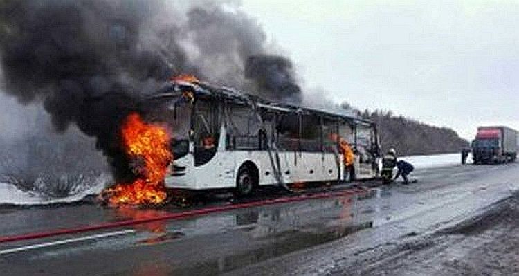 По пути в Чебоксары сгорел большой пассажирский автобус - информация не подтвердилась