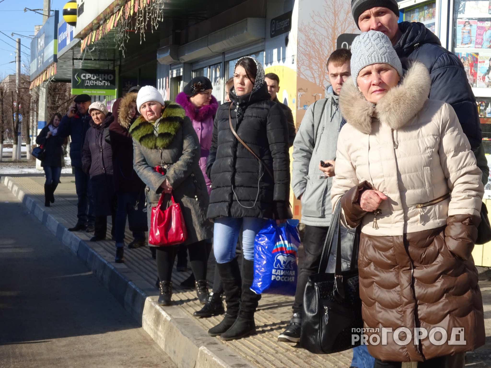 Министр транспорта убедился, что с утра из Новочебоксарска тяжело уехать