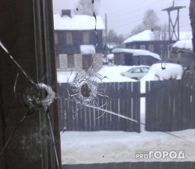 В Чебоксарах мужчина расстрелял окна общежития из страйкбольного автомата