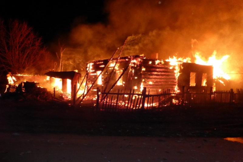В Чебоксарском районе на пепелище крупного пожара нашли обгоревший труп