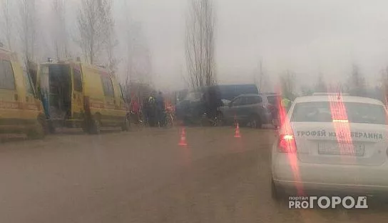 Фото к статье: В Чебоксарах в лобовом столкновении ГАЗель и Hyundai пострадали пять человек