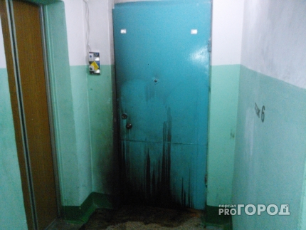 В Новочебоксарске подожгли дверь в квартиры