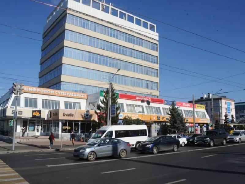 Фото к статье: В Чебоксарах приступают к преображению площадки перед Домом мод
