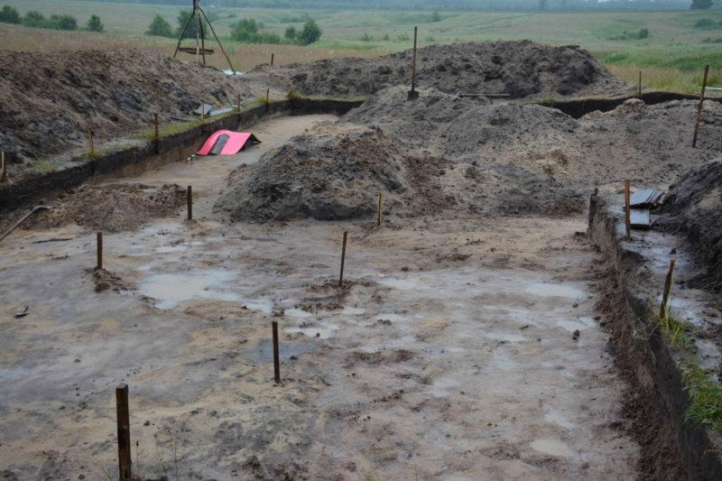 В Чувашии раскопали мужские кости и древнее оружие