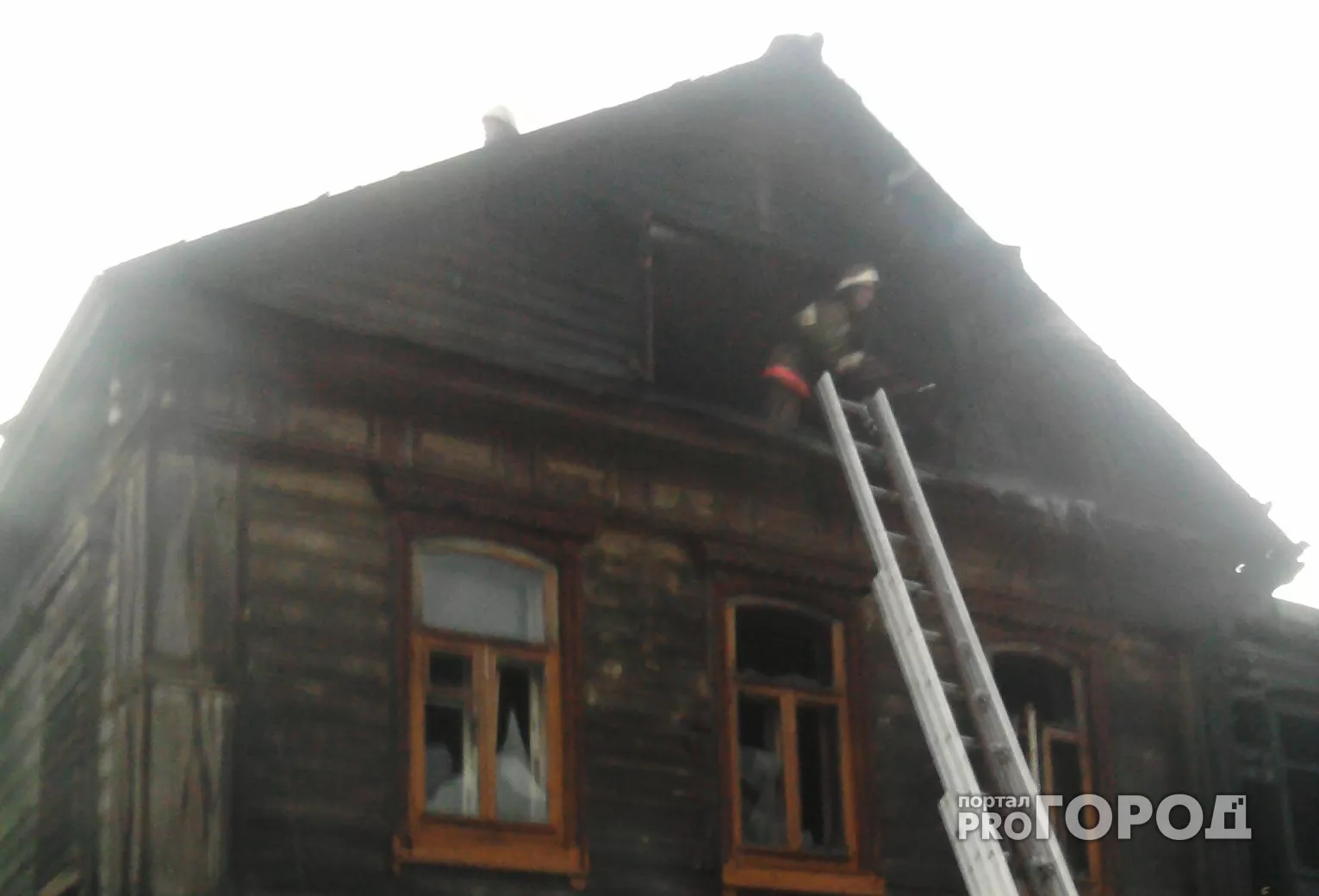 Фото к статье: В Вурнарском районе ночью сгорели два человека