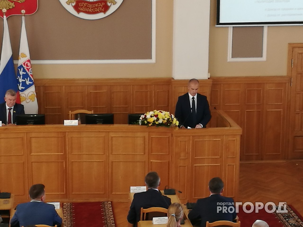Ладыков рассказал о тарифах ТБО, маршрутках и зарплатах в Чебоксарах