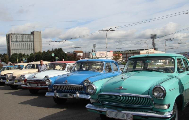 На «Кроссе нации» в Новочебоксарске была выставка ретро автомобилей