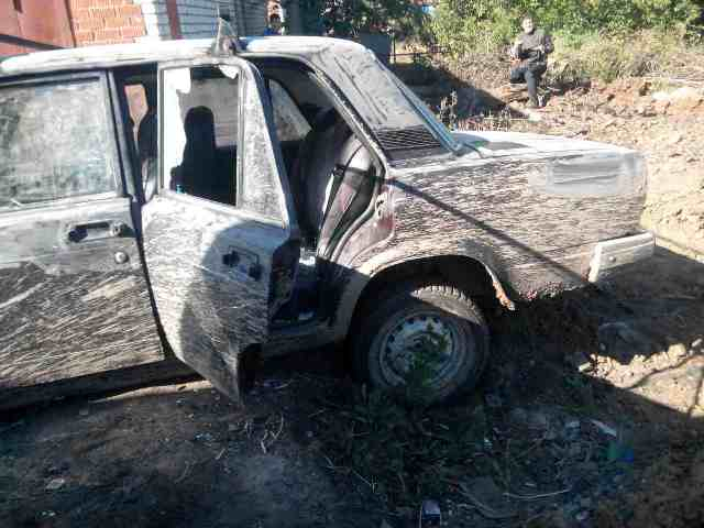 В Чебоксарах парень специально разбил угнанную машину