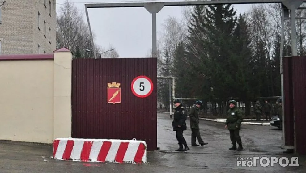 Фото к статье: В Чувашии возбуждены уголовные дела за уклонение от службы в армии