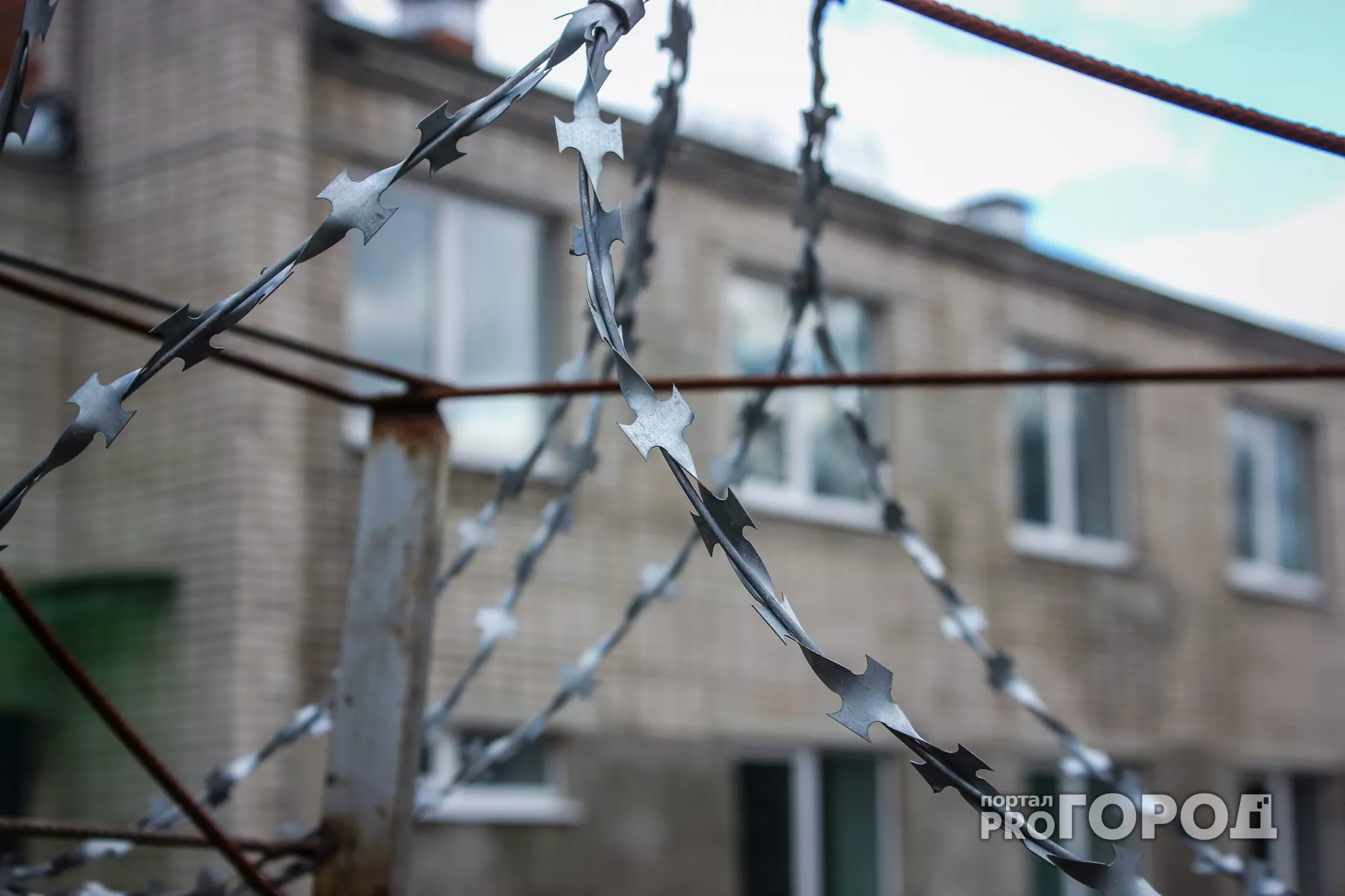 Фото к статье: В Интернете распространяется сообщение о побеге психбольных