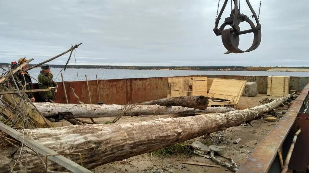 Фото к статье: Из Чебоксарского водохранилища выловили 38 грузовиков мусора