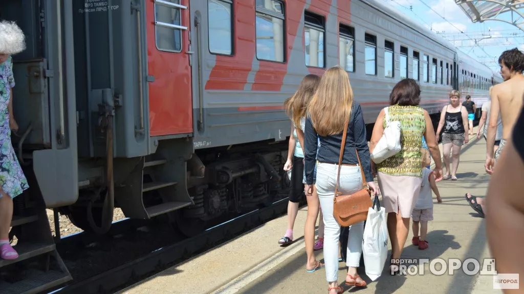 Фото к статье: Стало известно, когда РЖД начнут снова продавать билеты в плацкартные и общие вагоны