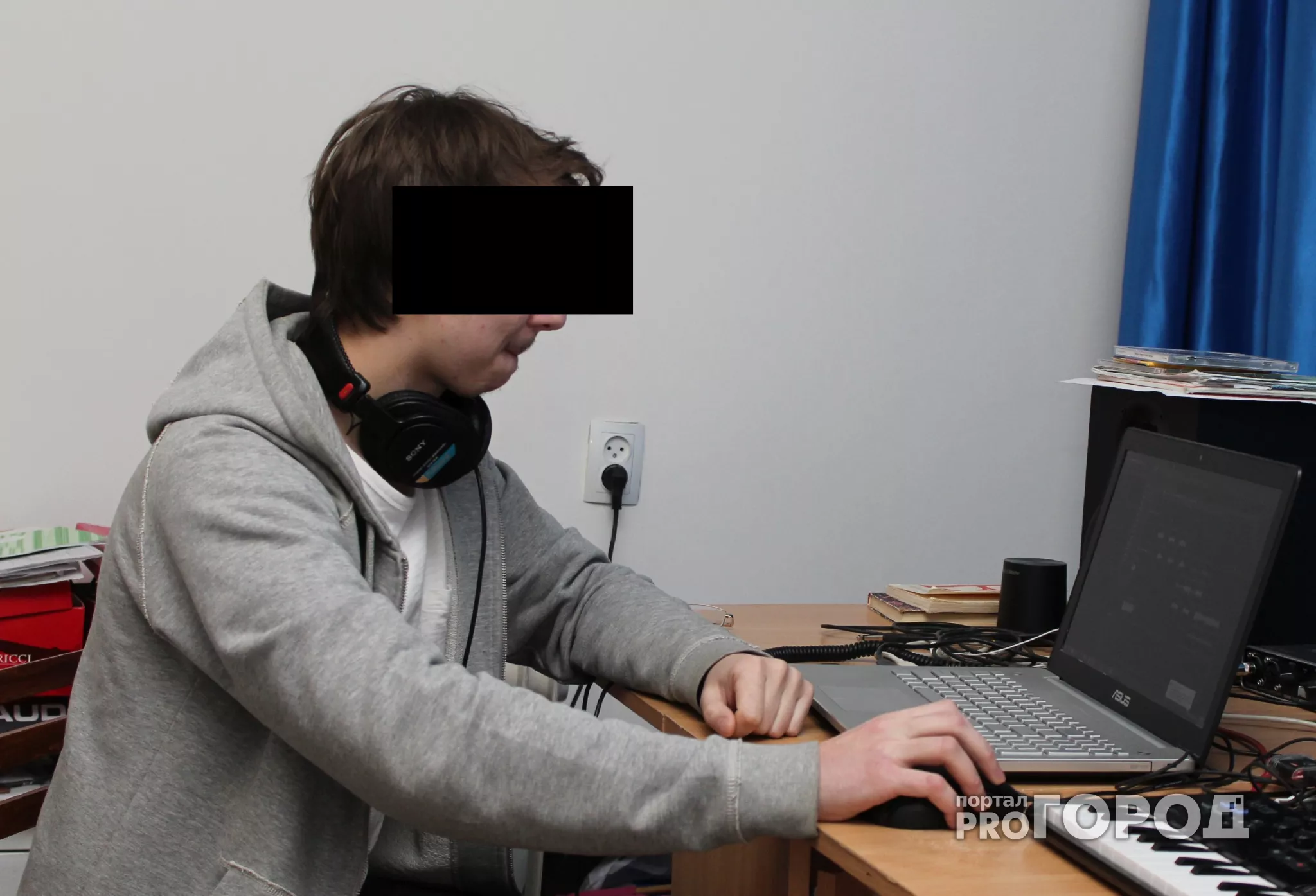 Фото к статье: В Чебоксарах парень через соцсеть потерял четверть миллиона рублей