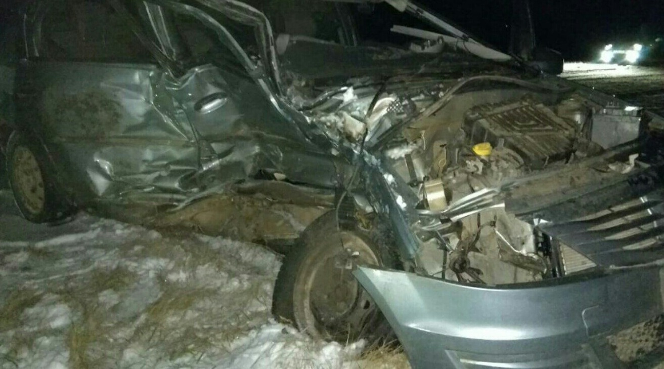 В Чувашии водитель "Рено" не справился с управлением и погиб в ДТП