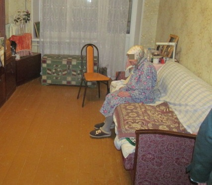 В Чебоксарах мошенница обманным путем пробралась к пенсионерке и украла у нее 65 000 рублей