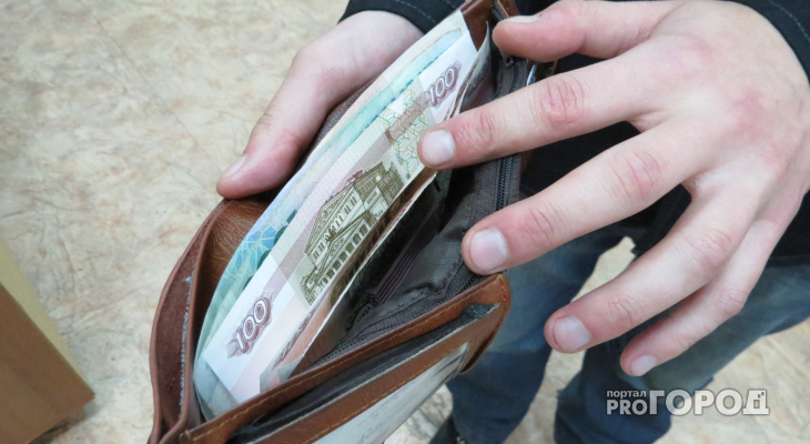 В Новочебоксарске медбрат похитил деньги у больного пациента