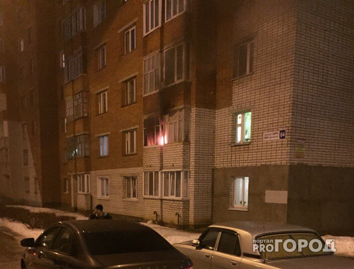В Чебоксарах пламя охватило квартиру в жилом доме