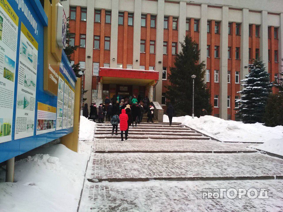 В Чебоксарах эвакуировали людей из Ленинской администрации