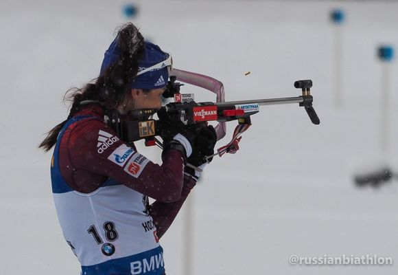 Татьяна Акимова на масс-старте Олимпиады упала и промахнулась шесть раз
