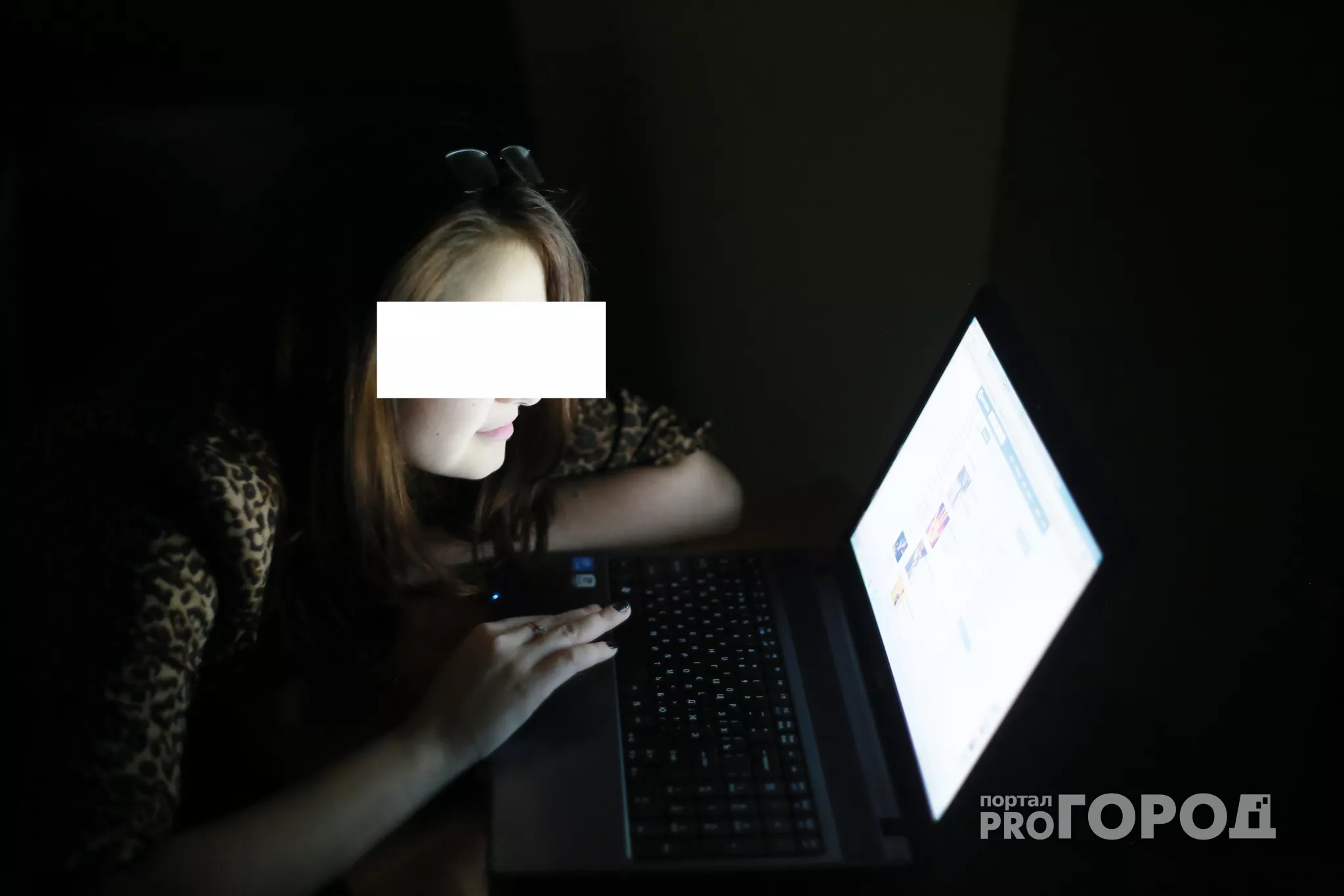 Фото к статье: В Чебоксарах ленивую студентку обманули на дипломной работе