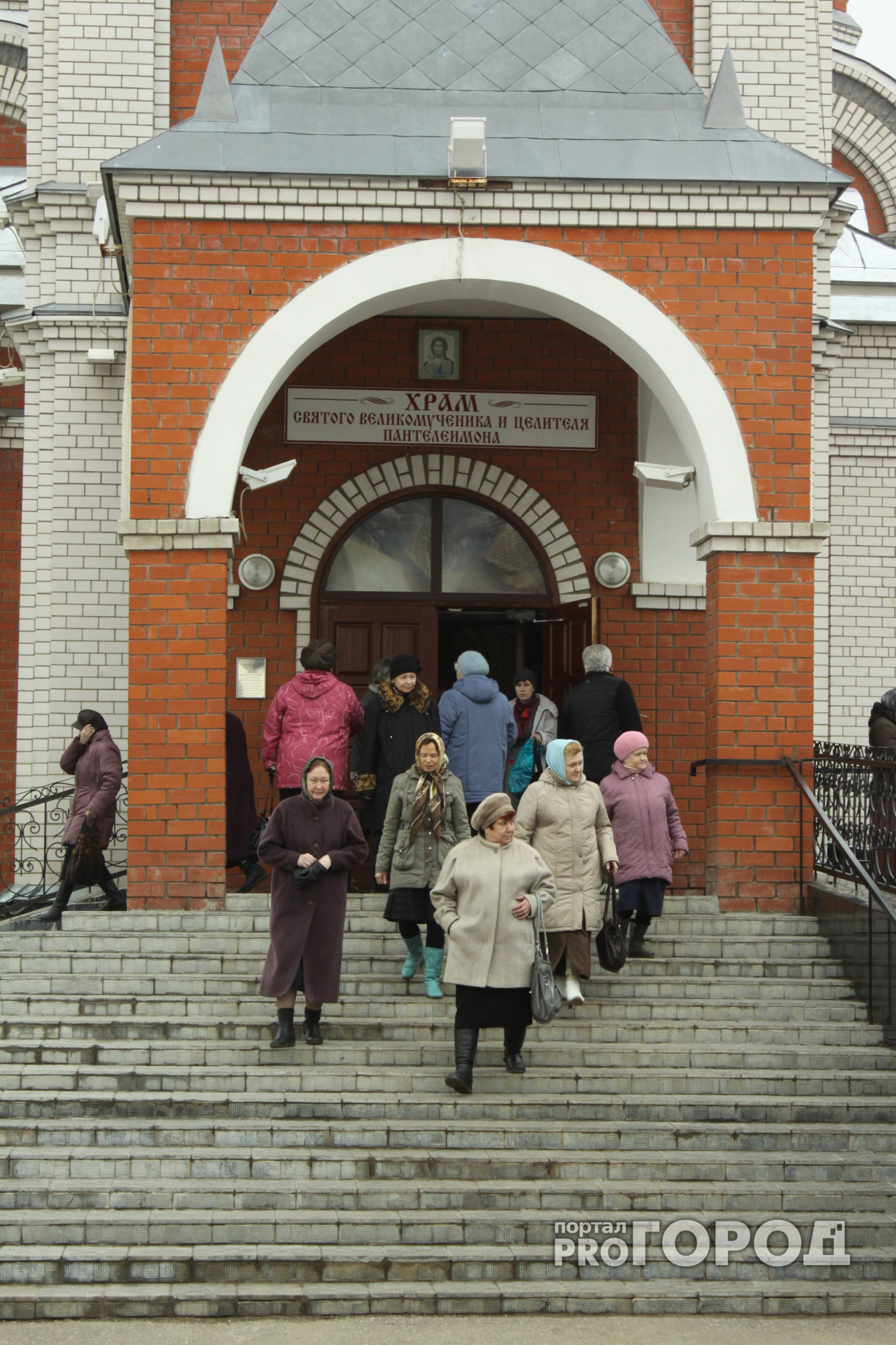 Спасатели проверили пожарную безопасность в храмах Чебоксар