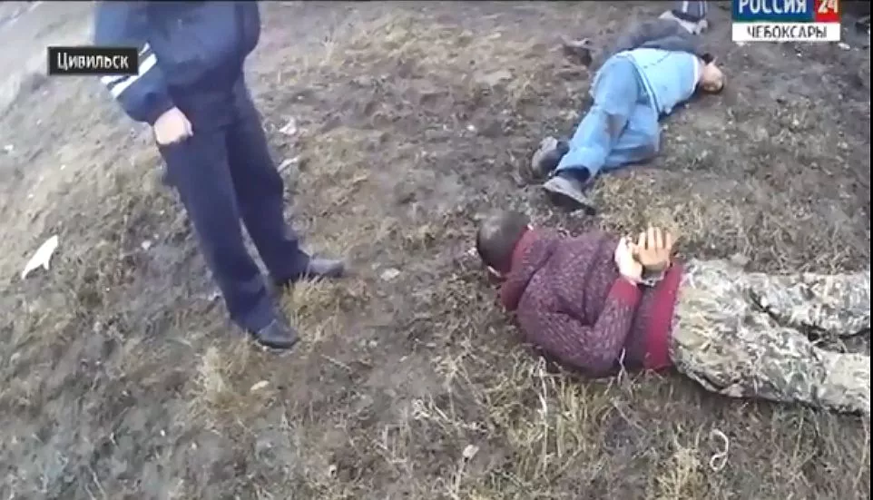 Фото к статье: Появилось видео момента задержания преступников в Цивильске