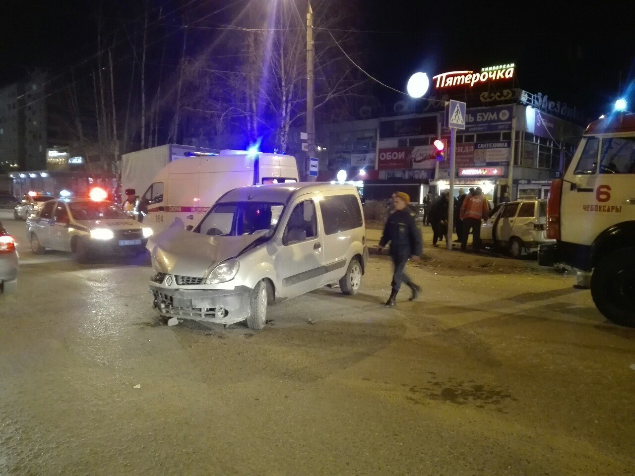 Пьяный водитель в Чебоксарах устроил ДТП с пострадавшим
