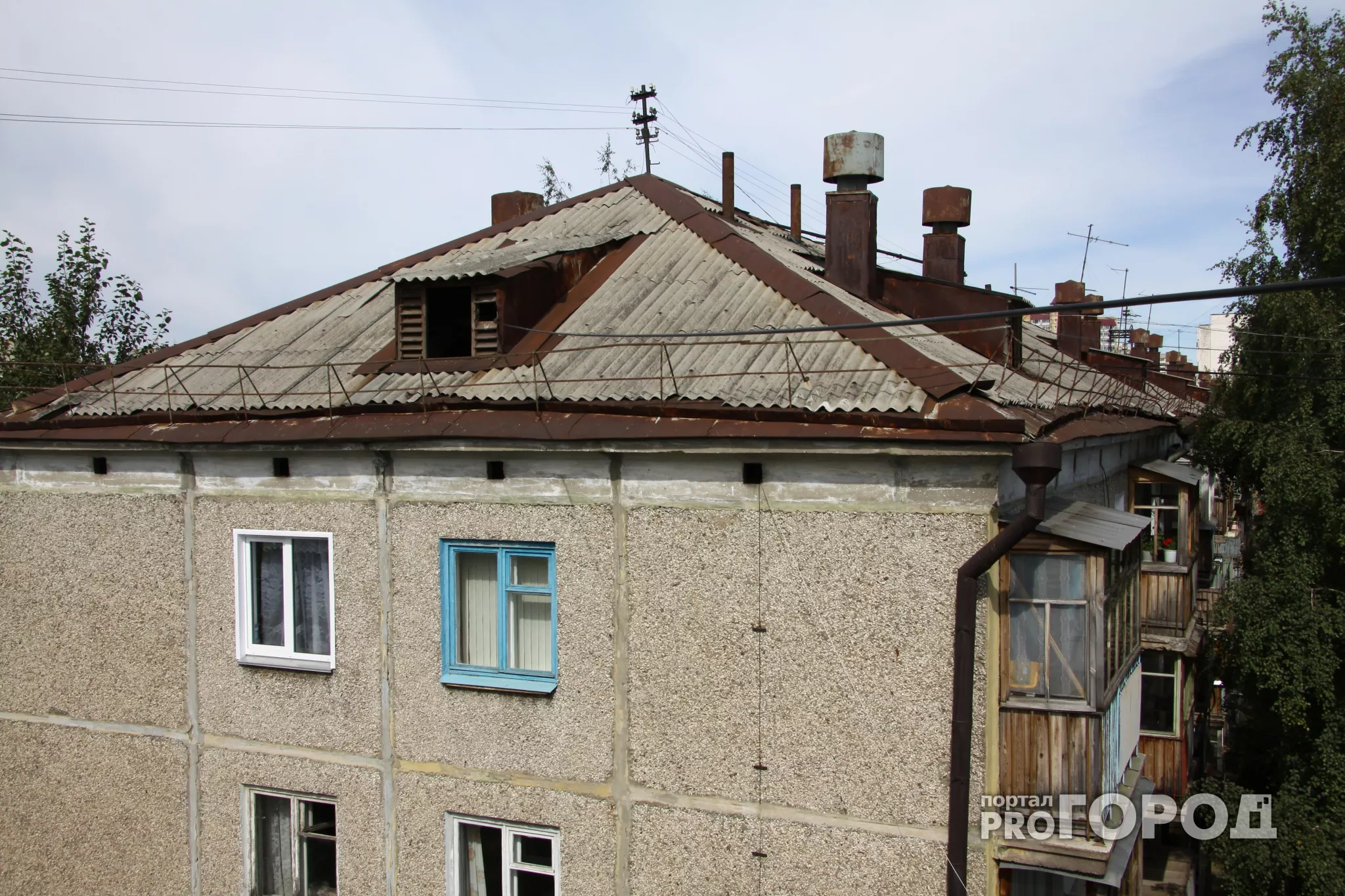 Фото к статье: В Чувашии жителей домов под снос заставляли платить за капремонт
