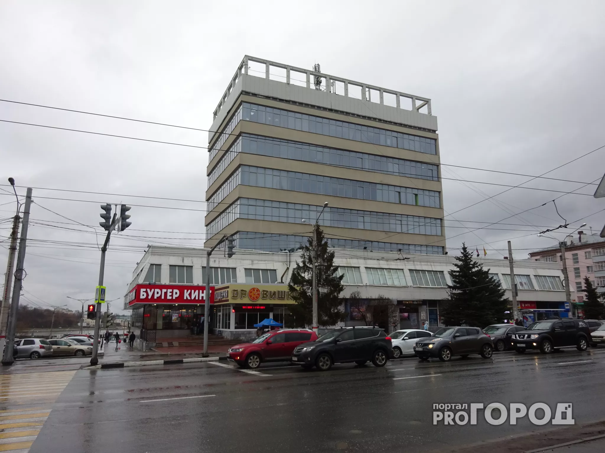 Фото к статье: Суд постановил закрыть кафе и ночной клуб в "Доме мод"